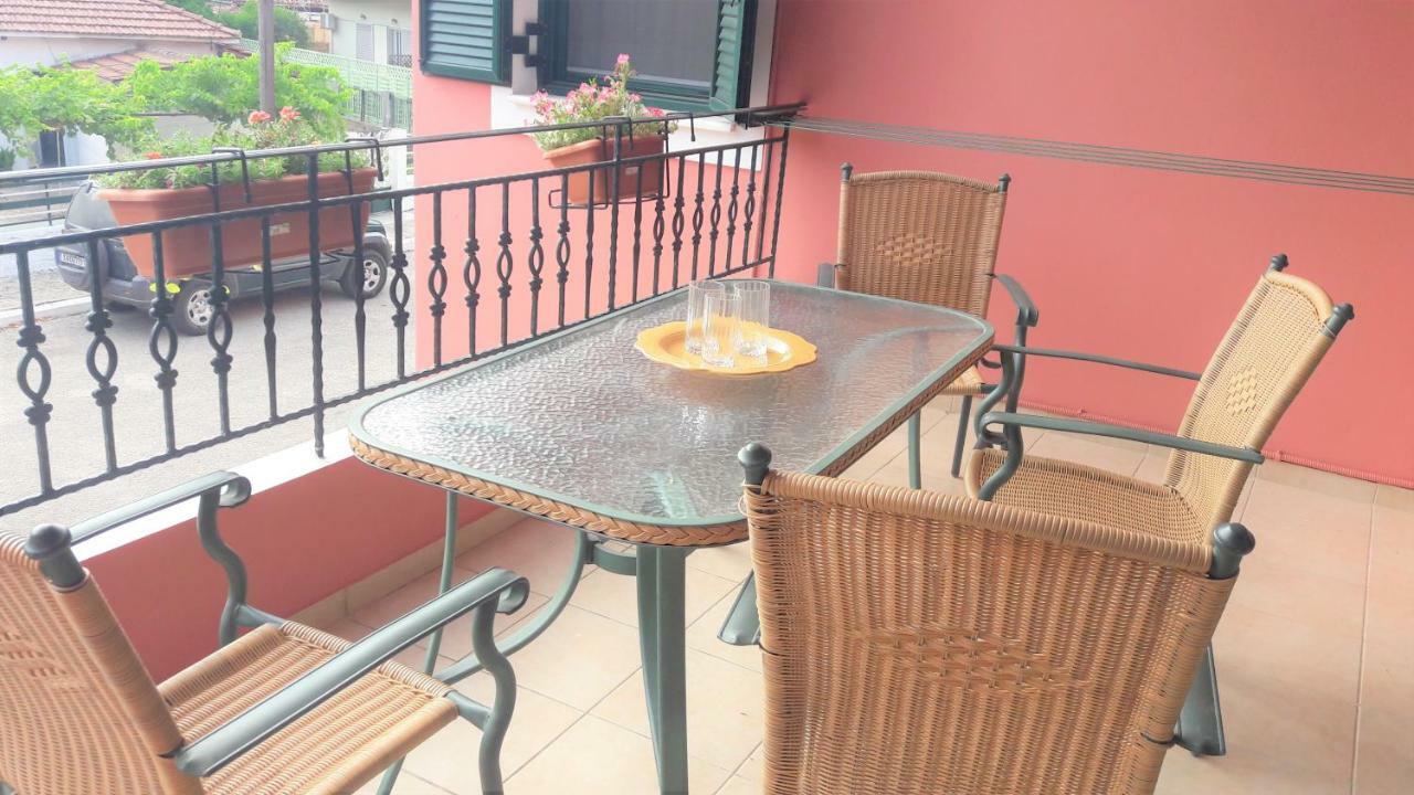 Giannos Apartments Agia Efimia エクステリア 写真