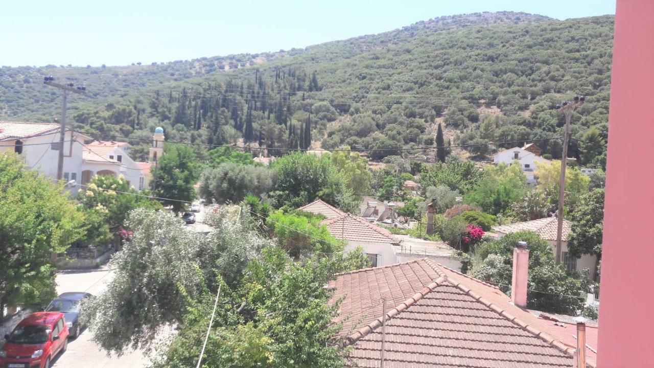 Giannos Apartments Agia Efimia エクステリア 写真
